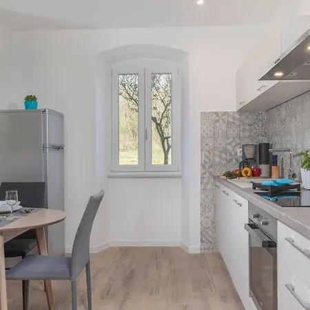 2 Bedroom Awesome In Labin Labin (Istria)