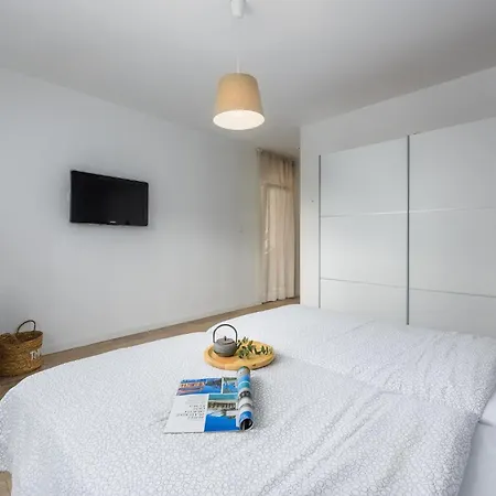 2 Bedroom Awesome In Labin Apartment